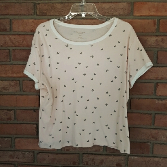 Arizona Jean Company Tops - Arizona Jean Co butterfly tshirt xxl